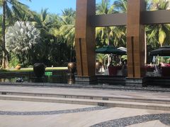 -三亚湾海居铂尔曼度假酒店