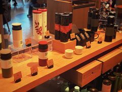 零售区-星巴克臻选(上海合生汇1F店)