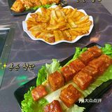 贵州小豆腐烤肉吃着也太爽了吧