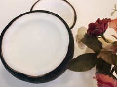 -志龙皇冠吃货椰子铺