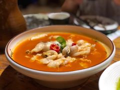 思茅酸汤鱼片-老滇山寨•云南特色菜•地方菜•民族风情歌舞表演(金碧店)