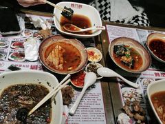 -双燕楼·手工馄饨·汤面小吃(世纪汇店)