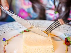 -弦月窗LUNETTE BY AMANDA(复兴路店)