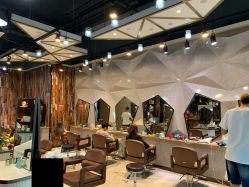 -PE SALON