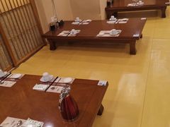 -青瓦餐厅·生鱼片·韩园烤肉(西塔店)