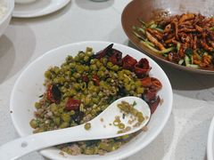 酸豆角炒牛肉沫-泉上·发现DISCOVERY ·黔菜餐厅(银海元隆广场店)