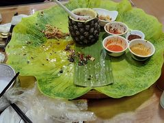 -沐毫傣泐云南菜孔雀宴•手抓饭傣味烧烤(曼听公园店)