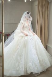 -洋洋婚纱品牌集合店