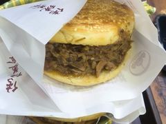 牛肉烧饼（多肉）-穆得·老周家牛肉烧饼(普利街店)