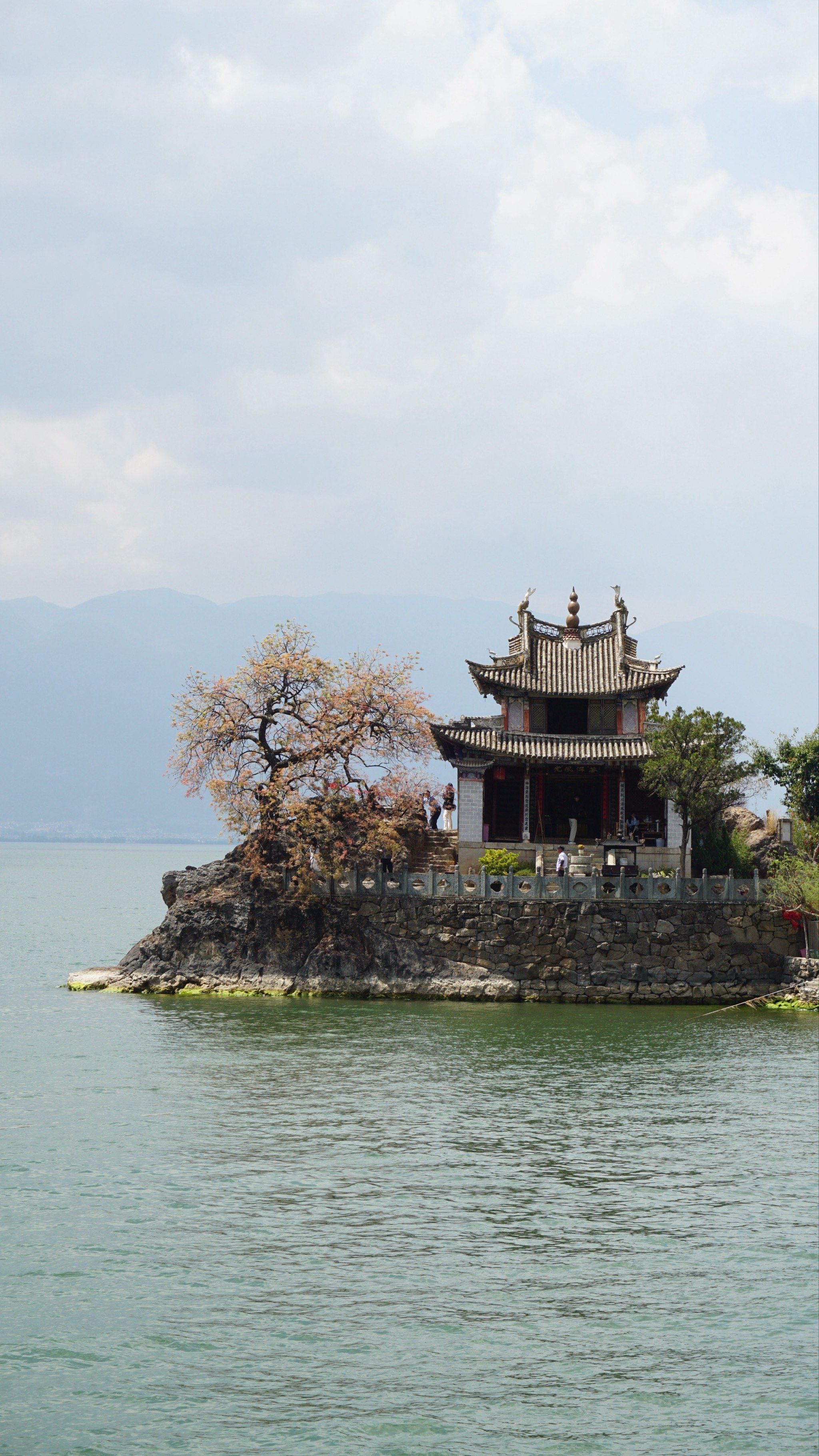 四月的大理之小普陀景区