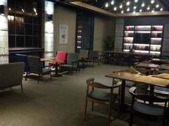 等候区-CGV影城(蓬江IMAX店)