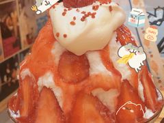 草莓生乳冰-怪物的冰与火(天虹商场中山路店)