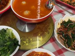 -洪霞餐馆·川菜·鲜货现炒(两江春城店)