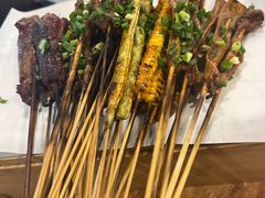 -陈员外正宗夹江烧烤(广福路店)