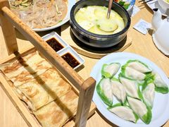 -关东小磨东北菜(上海长风大悦城店)