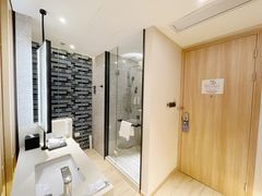 -上海浦东中心万枫酒店