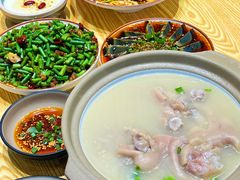 -叁煨蹄花·下饭盐帮菜(人民广场店)