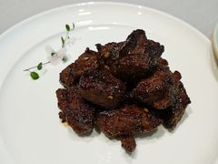 沪市牛肉粒-屋里厢上海菜馆