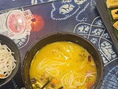 -桥香园过桥米线(国贸店)