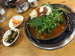 -喇喇排骨火锅·传统韩式脊骨汤(望京西园总店)