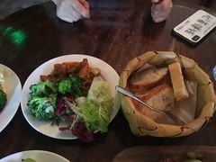 -羽深肉铺 Steak & Wine