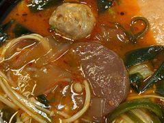 -小蛮椒麻辣烫·麻辣拌(青浦宝龙店)