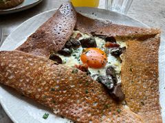 鸡蛋蘑菇熏肉荞麦可丽饼-RAC BAR(安福路店)