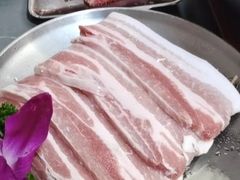 黑猪五花肉-围炉肉舍•炭烤活鳗•丹东海鲜烤肉(步行街店)