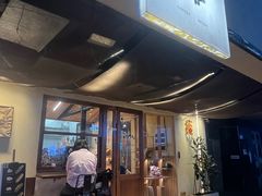 -天井·丑面包搭咖啡
