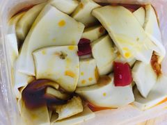 -周良天山牛杂城(天山路总店)