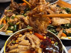 -鸿顺老铁锅美蛙鱼府(解放碑店)