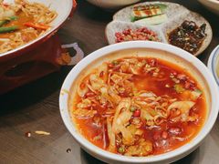 -川流不息·地道川菜·小龙虾(松东路店)