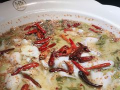 -江渔儿酸菜鱼专门店(明珠广场店)