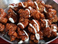 -BHC炸鸡(明洞总店)