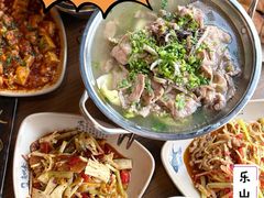 -肖四女·江湖菜(临港店)