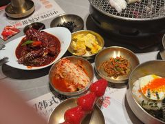 -草家酱蟹炭火烤肉店(珲春南路一店)