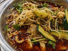 -周良天山牛杂城(天山路总店)