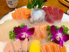 -青瓦餐厅·生鱼片·韩园烤肉(西塔店)