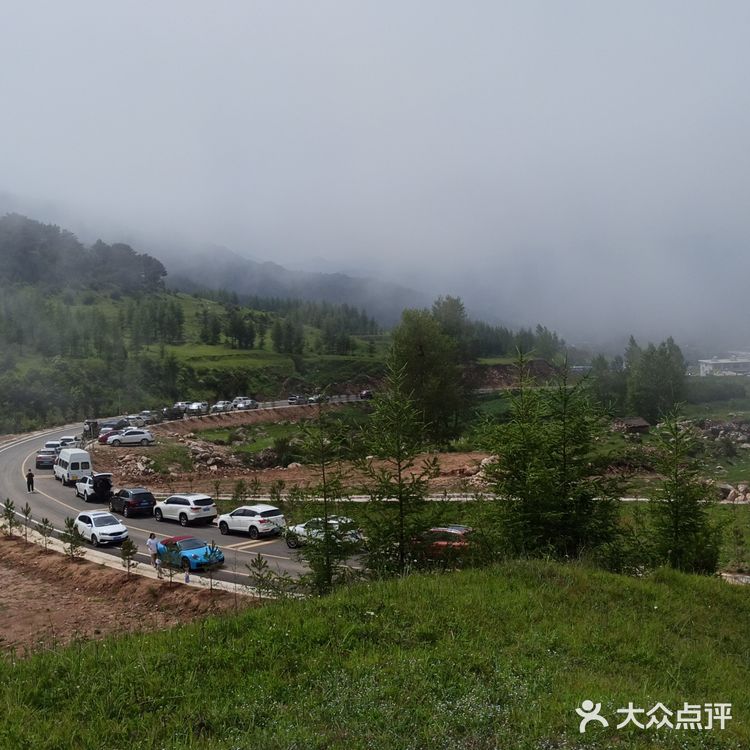 一脚踏两省的跑泉厂村