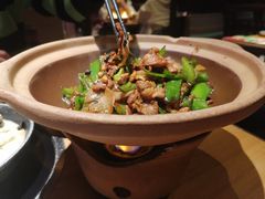 碾辣椒炒肉-吃饭皇帝大(长宁龙之梦店)