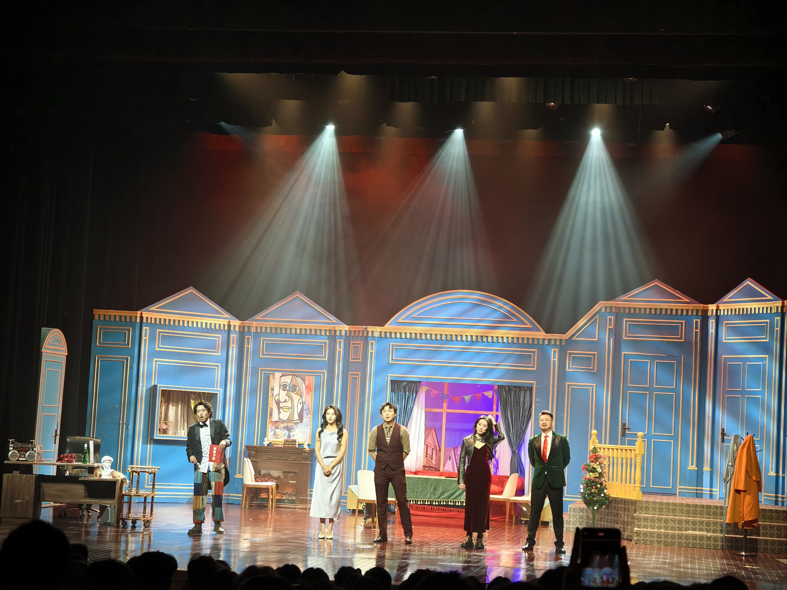 飞慌腾达
#开心麻花东