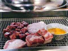-肉甲韩国木炭烤肉(新壹街1店)