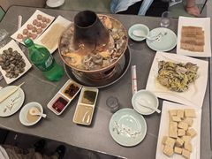 -鑫渔港海鲜本地菜·山海关浑锅(东戴河店)