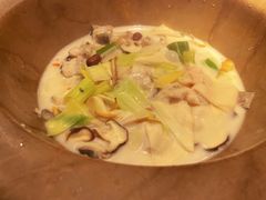 -滇香肴·云南菜蒸汽石锅鱼(云南北路店)