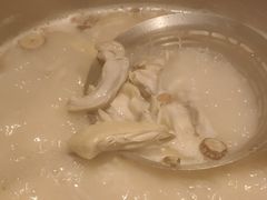 -尚尚仙·酸汤猪手·猪肚鸡火锅(华联万柳购物中心店)