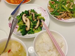 -鲸励母婴月嫂(望京店)