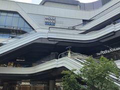 -前滩太古里木区停车场