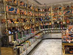 -VENCHI 闻绮(北京国贸商城店)