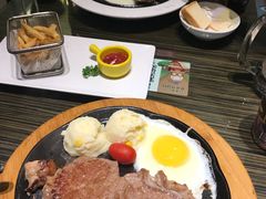 -豪客来牛排(府河店)