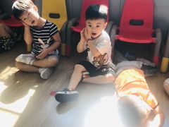 -MuaKids Garden